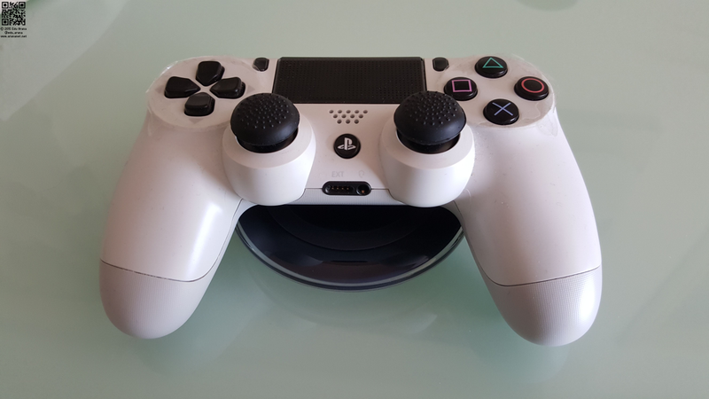 Illustration for article titled Cómo cargar tu mando de PS4 de forma inalámbrica